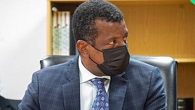 Dr. Vince Henderson