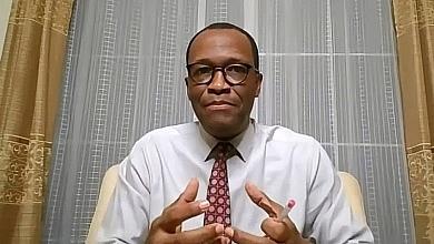Dr. Thomson Fontaine