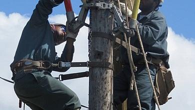 DOMLEC Linemen Working