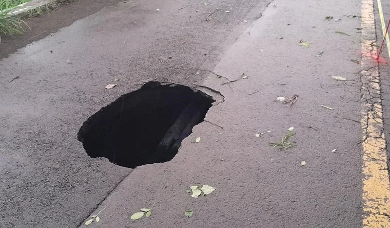 Road failure @Salisbury