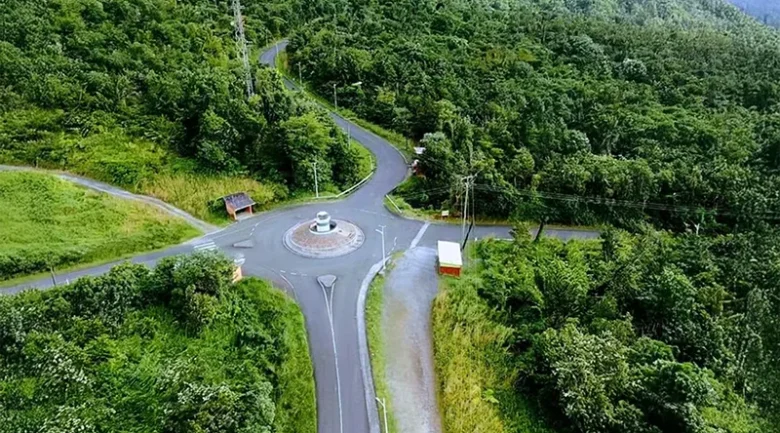 Pont Cassé Roundabout