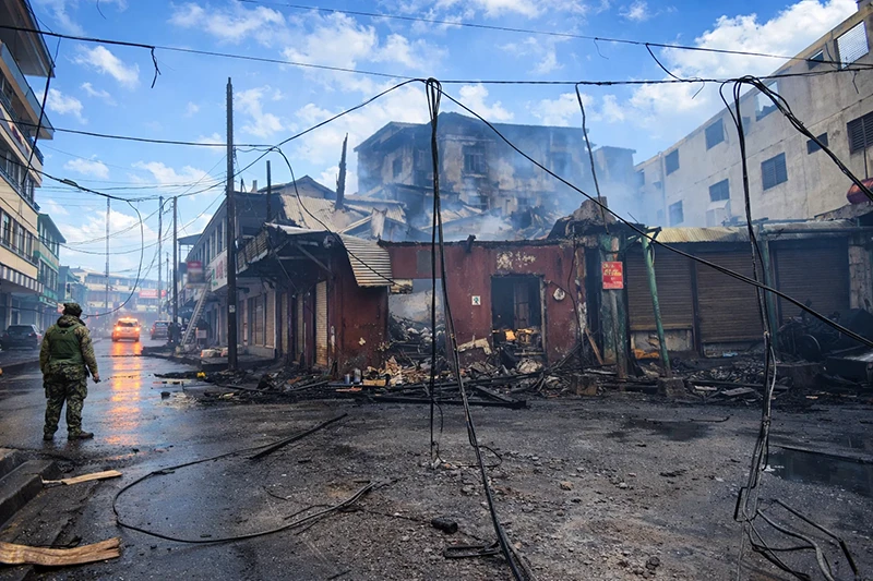 Fire Crews Contain Significant Conflagration at King George V Street Junction