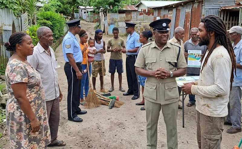 Police Strengthen Engagement in Silver Lake Community