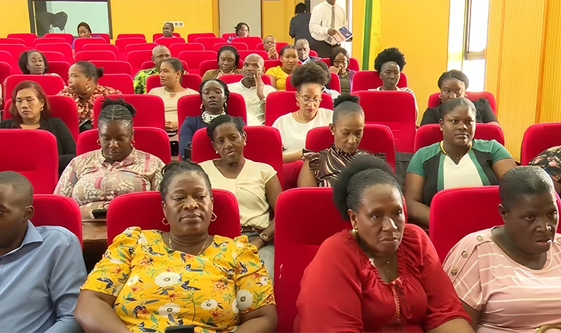 Health Ministry Celebrates Contributions of Retired Workers