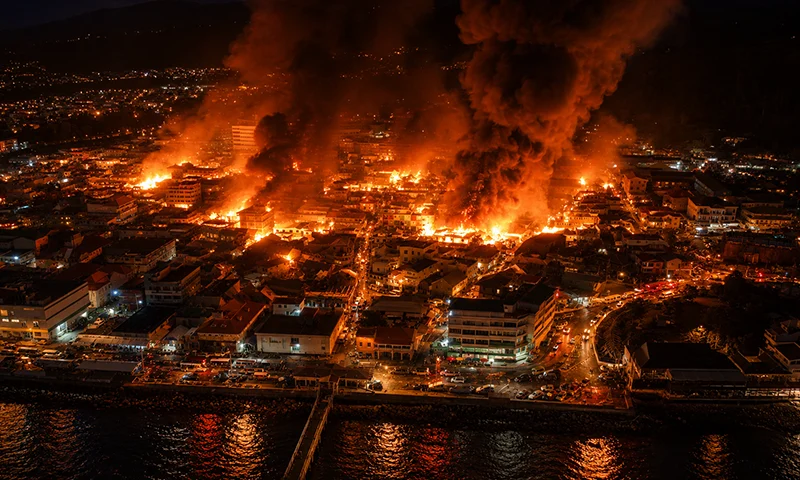 Roseau is Melting while we Sleep: Wake Up Before the Whole City is Ash!